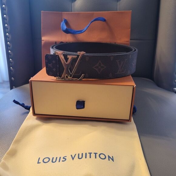 Louis Vuitton Monogram 44/110 Mens Belt - Picture 1 of 6
